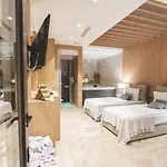 Beachfront Marconica *