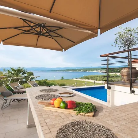 Beachfront Marconica Villa Malinska