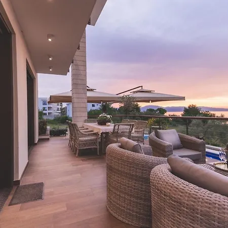 Beachfront Marconica Villa