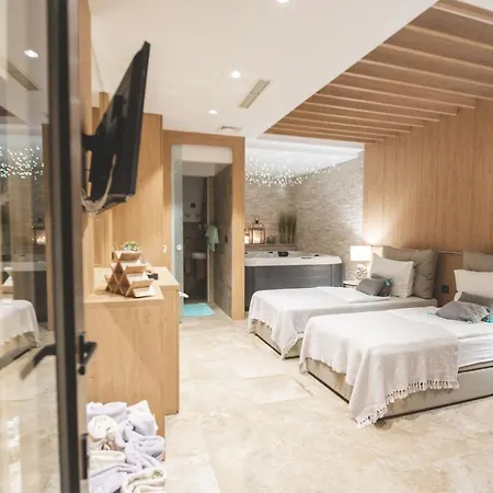 Beachfront Marconica *