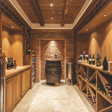 Beachfront Marconica *