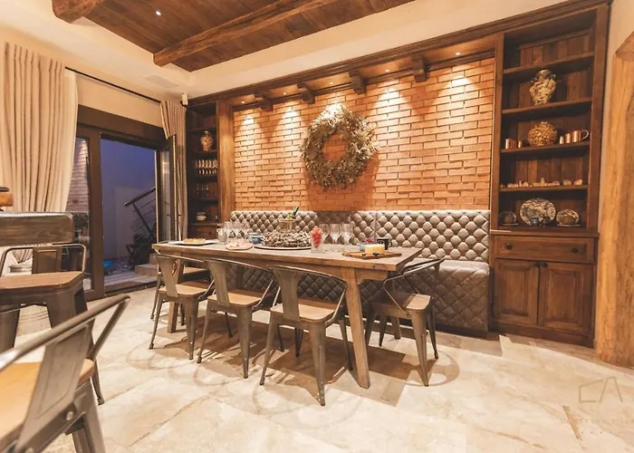 Vila Beachfront Marconica *