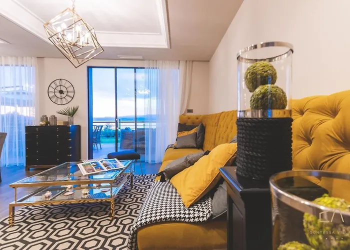 Beachfront Marconica *